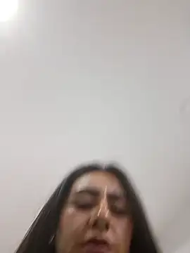 caroline__07 (Ask my age) - squirt in the men's bathroom + nude