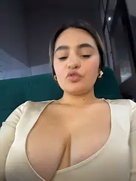 Antonella_Julieta live sex cam