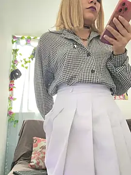 vaioletuwu (F young) - Tip to distract me (naked 5min)