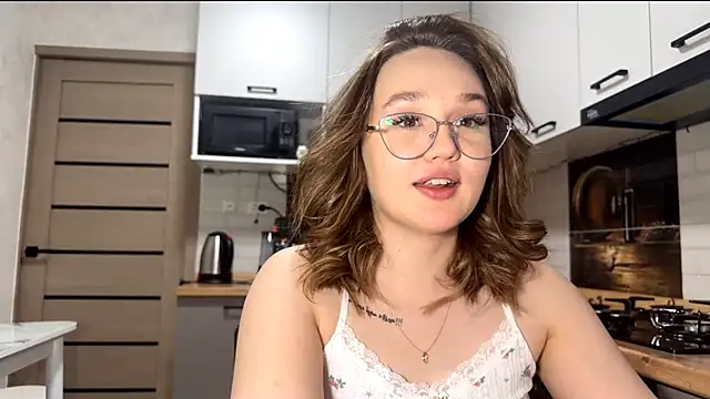 ainasmith - AinaSmith's free webcam - UK Sex Cams