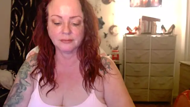 nikkimastersgirl1091 - Nikkimastersgirl1091's free webcam - UK Sex Cams
