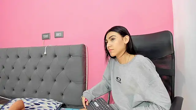 ariloe_quintero - Ariloe_quintero's free webcam