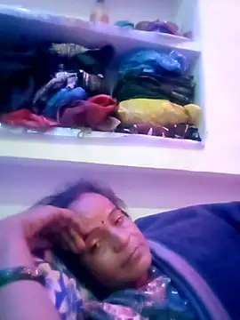 kiiuu_sexe - Kiiuu_sexe's free webcam