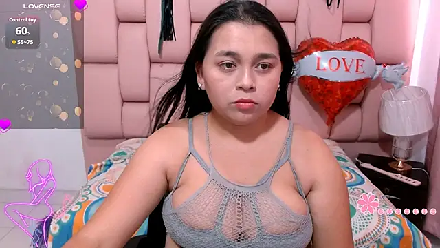 nikol_hot18 - Nikol_hot18's free webcam