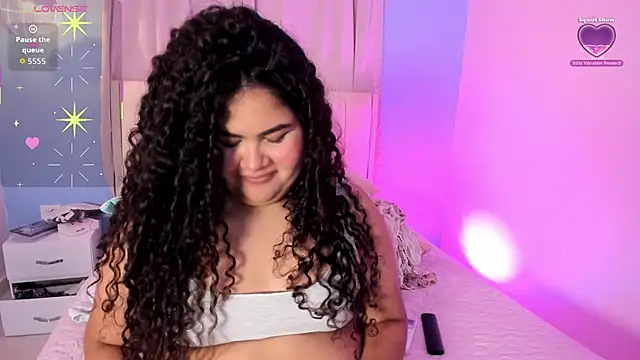 lou_22_ - LOU_22_'s free webcam - UK Sex Cams