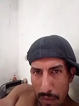 Tu_ChicoMalo22CM live sex cam