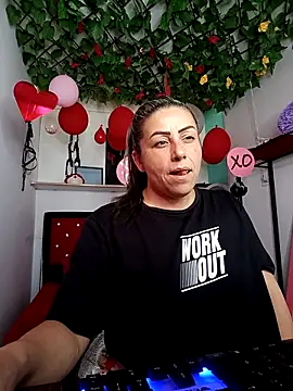 Webcam Model (maynor_1998)  is live.Free join now!