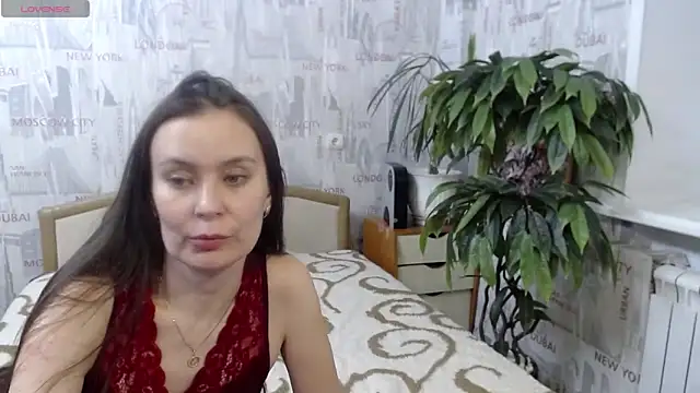 ginaqsoul - GinaQSoul's free webcam - UK Sex Cams