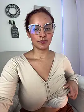 seized_lust (F young) - Spit boobs