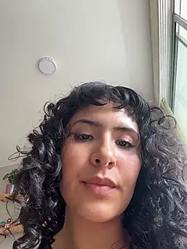 Webcam Model (SugarTroubl33)  is live.Free join now!