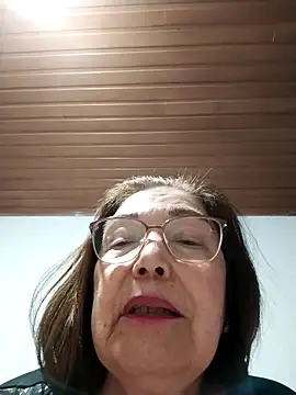 Webcam Model (Vicky_Rosse)  is live.Free join now!