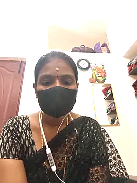 Tamil_Yalini12