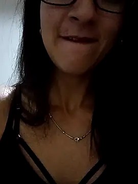 camilitah (F young) - Me saco todo...y te doy mi juguito mio..