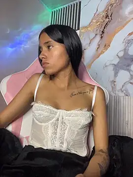 Webcam Model (CELESTE_-EC)  is live.Free join now!