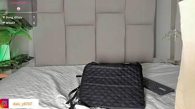 daisytaylor__ - DaisyTaylor__'s free webcam - UK Sex Cams