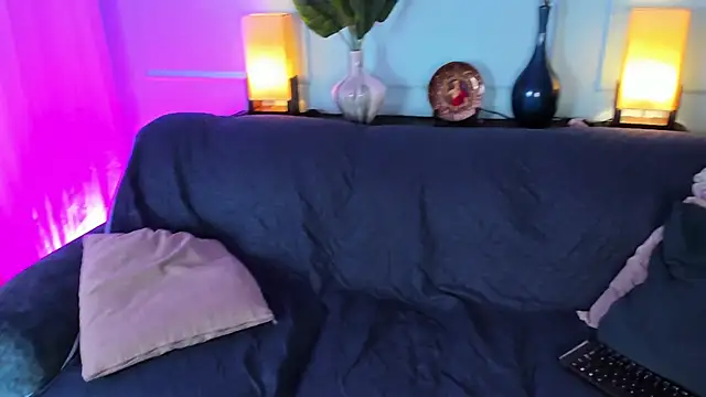 cheys_mast - Cheys_Mast's free webcam - UK Sex Cams