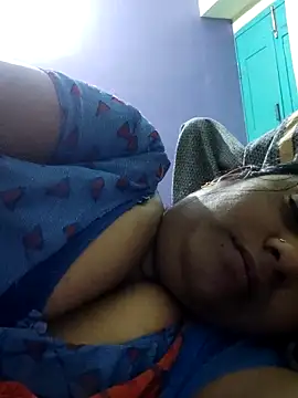 yamini1431 live sex cam