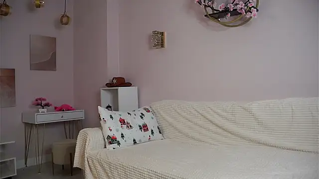 SunnivaCovil live sex cam