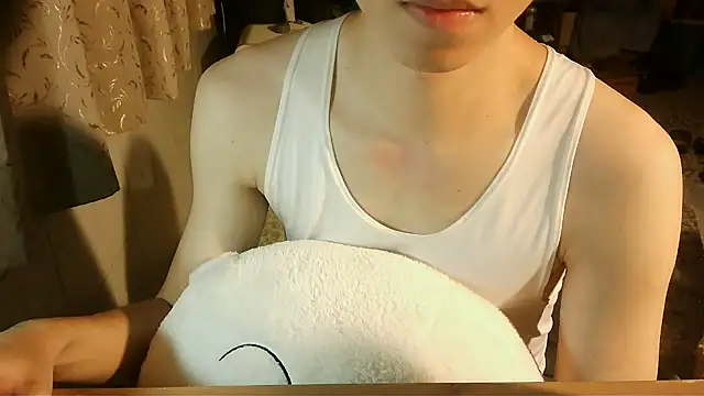 kyu890428 - KYU890428's free webcam - UK Sex Cams