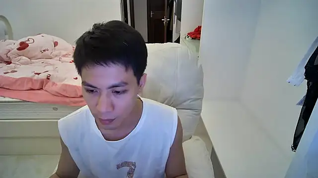 xiaolong88888 (M young) - 交房租