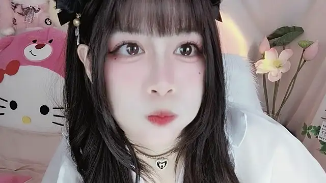 -zhuzhu-999- (F young) - 想凑在哥哥耳边哼小曲儿😝😝😝