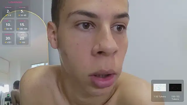 grey___27 (M young) - Guess whos backk. Spank ass or kiss?🔥🔥