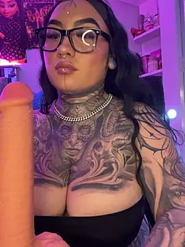 cloeebeckam (F young) - blow job bbc + salive + show boobs