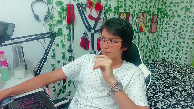 Andy_gray live sex cam