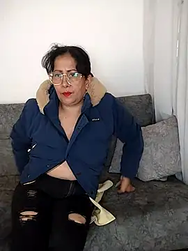 Webcam Model (christy_ant)  is live.Free join now!