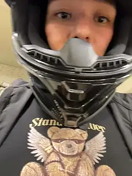 TaylorrHill live cam profile