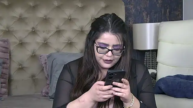 ariarussell - AriaRussell's free webcam - UK Sex Cams