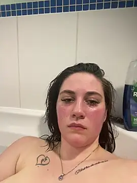 yourfrenchfeliciexo - YourFrenchFeliciexo's free webcam - UK Sex Cams