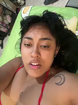 Webcam Model (pawmistry)  is live.Free join now!