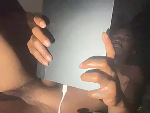 slimecrownzout5 (Ask my age) - half off nut