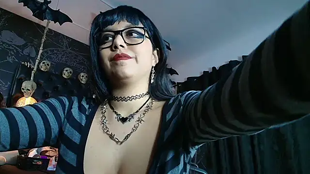 alexhoe_ (F young) - Choose the goal with a poll