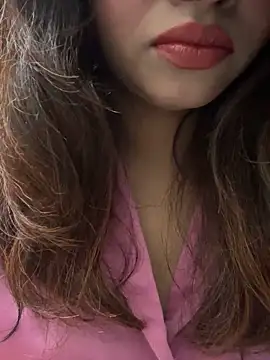 Webcam Model (riya_sharma11)  is live.Free join now!