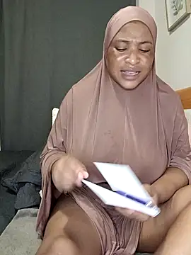 sweetbxxx24 (Ask my age) - birthday month