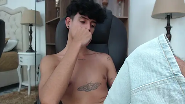 ibratxandy (M twink) - two fingers in my ass and cum show