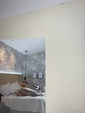 Webcam Model (AinaraJimenez)  is live.Free join now!