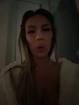 loreennany (Ask my age) - Oil ass