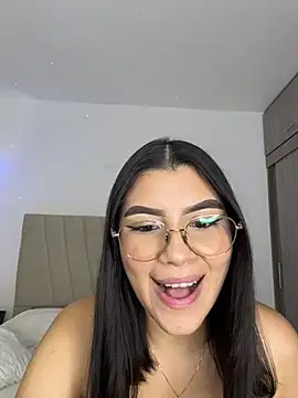 julieta_hornyx - Julieta_Hornyx's free webcam - UK Sex Cams