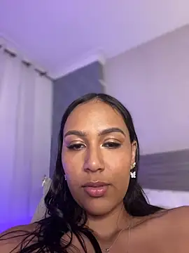 Webcam Model (MiilaBlake)  is live.Free join now!