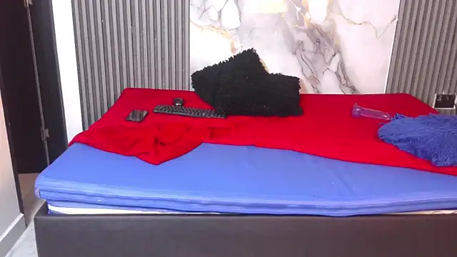 LunandCarlos live sex cam