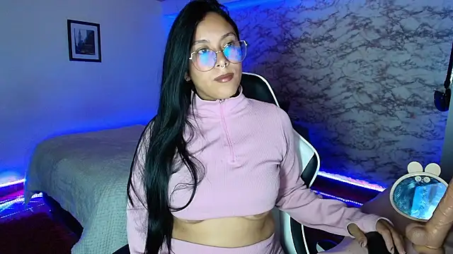 camila_iroose - Camila_IRoose's free webcam - UK Sex Cams