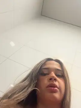 babykathy (F teen) - Naked gym