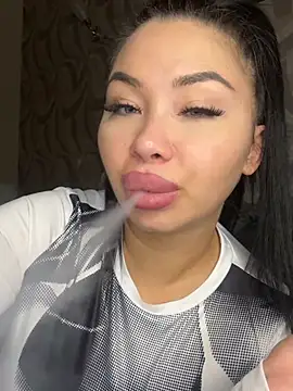 laaadydaaamn - LaaadyDaaamn's free webcam - UK Sex Cams