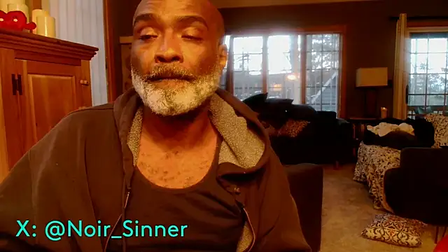 sinnernoir (M mature) - shower/ wet naked ass