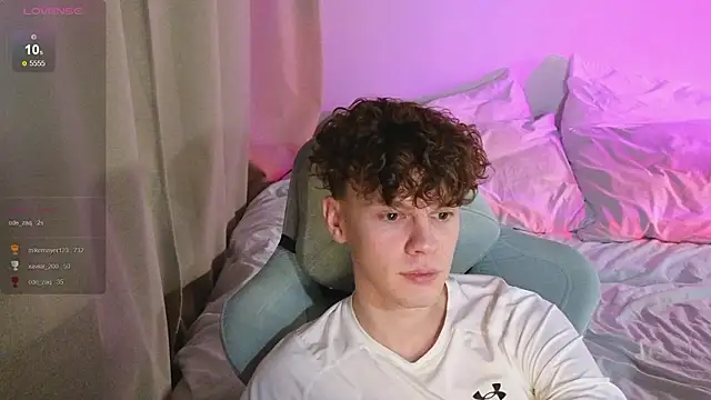 cute_thomas live sex cam