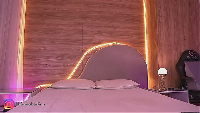 danna_berlin_ (F young) - SQUIRT SHOW ☔🌊