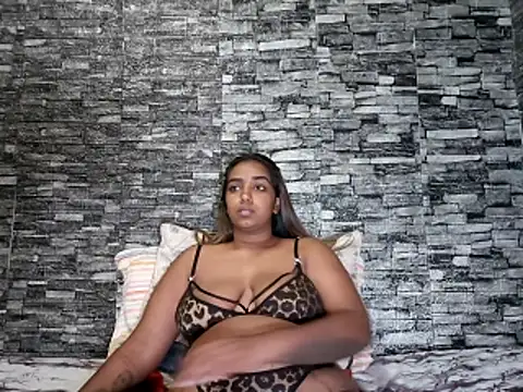 Webcam Model (Indiasfantasy_)  is live.Free join now!